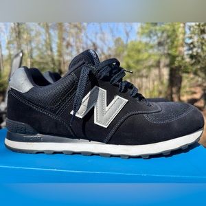 Men’s New Balance 574 (navy) - sz 11.5